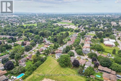 19 Meadowbrook Crescent, St. Catharines, ON - Outdoor With View