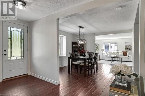 1838 Regional 97 Road, Flamborough, ON - Indoor Photo Showing Dining Room