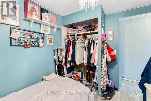 114 - 529 Old Highway 2, Quinte West, ON - Indoor Photo Showing Bedroom