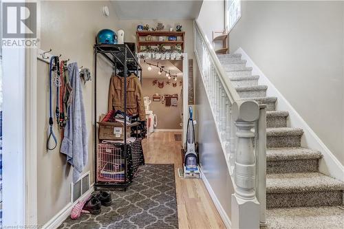 Foyer, Front Unit - 527 8Th St A E, Owen Sound, ON - Indoor Photo Showing Other Room