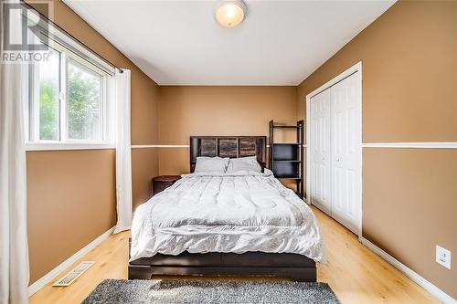 2153 Dominion, Windsor, ON - Indoor Photo Showing Bedroom