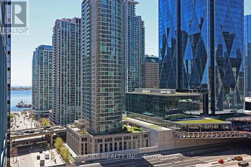 1502 - 8 The Esplanade, Toronto, ON - Outdoor