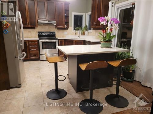 115 Sirocco Crescent, Ottawa, ON - Indoor Photo Showing Kitchen