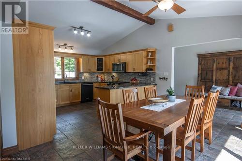 165 Lakeshore Drive, Hastings Highlands, ON - Indoor Photo Showing Dining Room