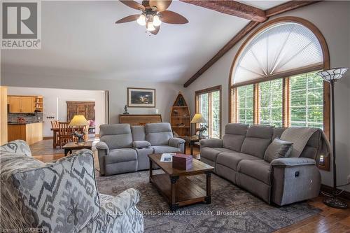 165 Lakeshore Drive, Hastings Highlands, ON - Indoor Photo Showing Living Room