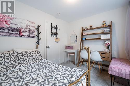 112 Freedom Crescent, Hamilton, ON - Indoor Photo Showing Bedroom