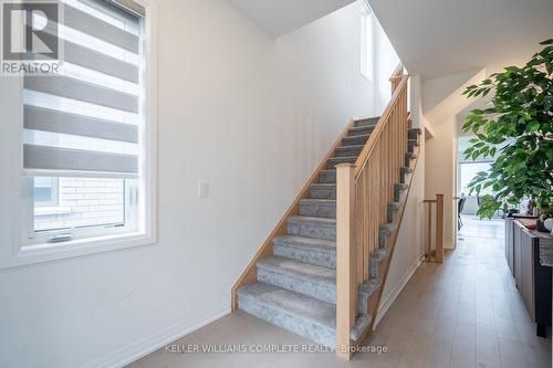 112 Freedom Crescent, Hamilton, ON - Indoor Photo Showing Other Room