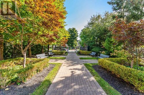 203 - 3085 Bloor Street W, Toronto, ON - Outdoor