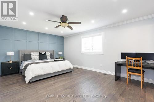 30 Connaught Lane, Barrie, ON - Indoor Photo Showing Bedroom