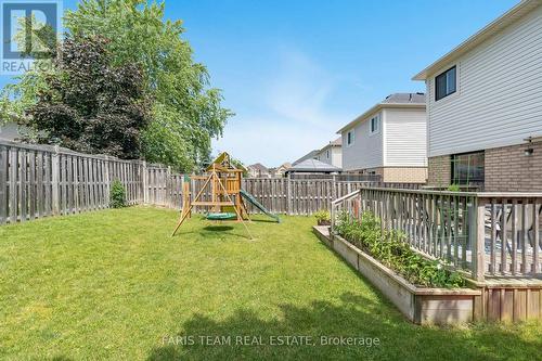 30 Connaught Lane, Barrie, ON - Outdoor