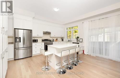 115 Muirfield Drive, Barrie, ON - Indoor Photo Showing Kitchen