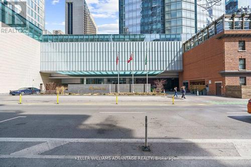 2104 - 180 University Avenue, Toronto, ON - Outdoor