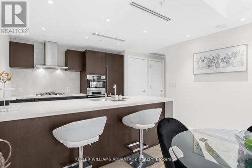 2104 - 180 University Avenue, Toronto, ON - Indoor