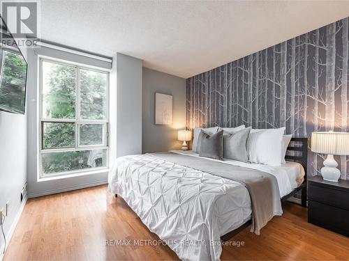 301 - 80 Charles Street E, Toronto, ON - Indoor Photo Showing Bedroom