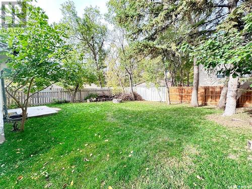 223 4Th Street, Weyburn, SK - Outdoor