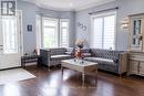 721 Midland Avenue E, Toronto, ON  - Indoor Photo Showing Living Room 