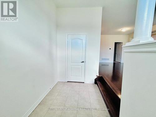 10587 Woodbine Avenue, Markham, ON - Indoor Photo Showing Other Room