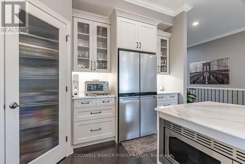 1580 Moe Norman Place, London, ON - Indoor Photo Showing Kitchen