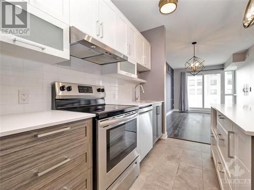 200 Inlet Private Unit#803, Ottawa, ON - Indoor Photo Showing Kitchen With Upgraded Kitchen