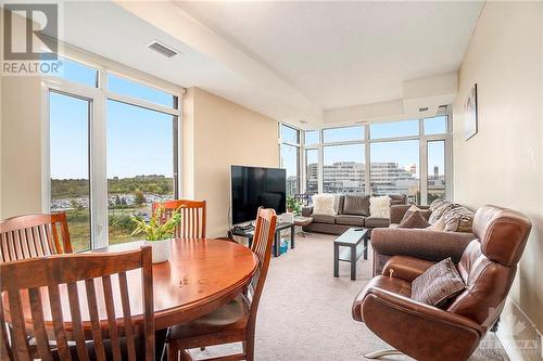 100 Roger Guindon Road Unit#701, Ottawa, ON - Indoor Photo Showing Living Room