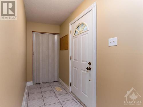 27 Shouldice Crescent, Kanata, ON - Indoor Photo Showing Other Room