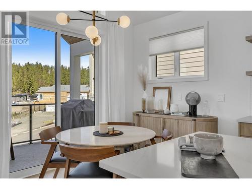 1955 Northern Flicker Court Unit# 20, Kelowna, BC - Indoor Photo Showing Dining Room