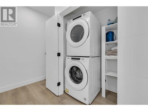 1955 Northern Flicker Court Unit# 20, Kelowna, BC - Indoor Photo Showing Laundry Room