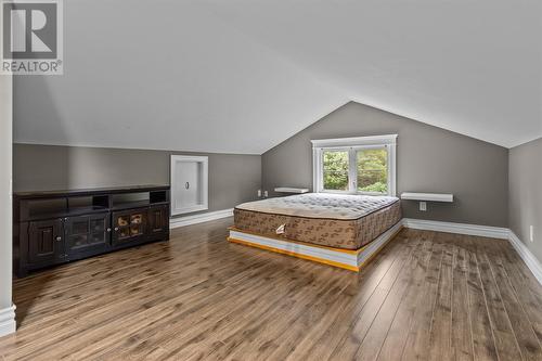 76 Topsail Road, St.John'S, NL - Indoor Photo Showing Bedroom