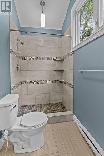 76 Topsail Road, St.John'S, NL - Indoor Photo Showing Bathroom