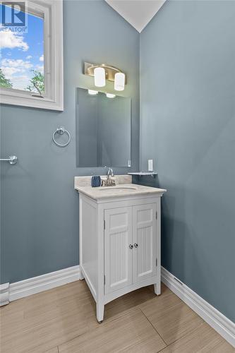 76 Topsail Road, St.John'S, NL - Indoor Photo Showing Bathroom