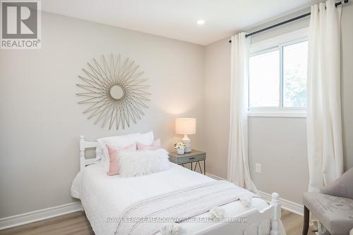 25 Duchess Drive, Cambridge, ON - Indoor Photo Showing Bedroom