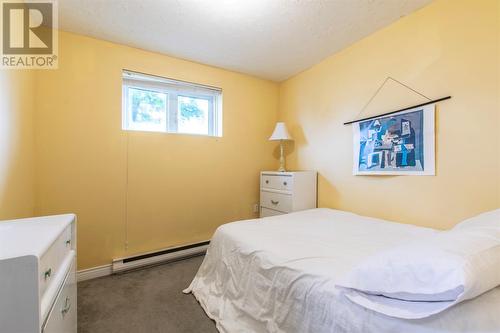 328 Newfoundland Drive, St. John'S, NL - Indoor Photo Showing Bedroom