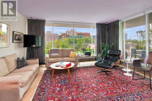 505 - 190 St George Street, Toronto, ON - Indoor Photo Showing Living Room