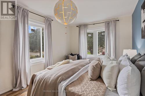 35 Radford Drive, Ajax, ON - Indoor Photo Showing Bedroom