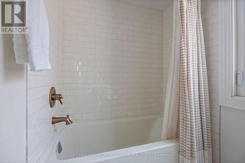 35 Radford Drive, Ajax, ON - Indoor Photo Showing Bathroom