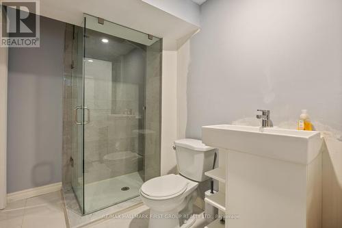 35 Radford Drive, Ajax, ON - Indoor Photo Showing Bathroom