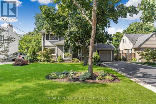 9 Sunnyside Drive, St. Catharines, ON 