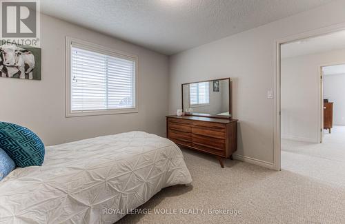 418 Westcroft Drive, Waterloo, ON - Indoor Photo Showing Bedroom