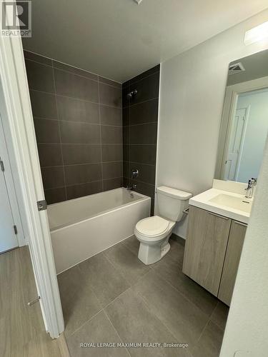 3426 - 28 Widmer Street, Toronto, ON - Indoor Photo Showing Bathroom