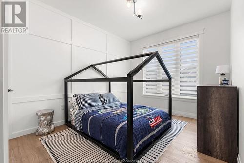 385 Caserta Crescent, Lakeshore, ON - Indoor Photo Showing Bedroom