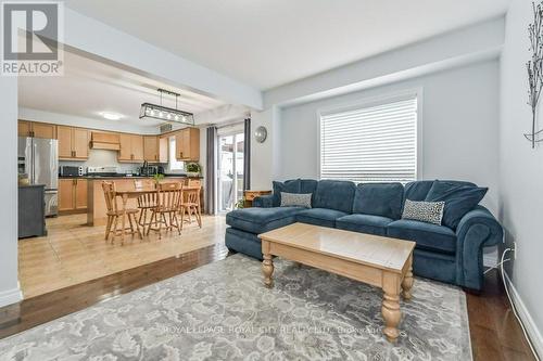 89 Law Drive, Guelph, ON - Indoor Photo Showing Living Room