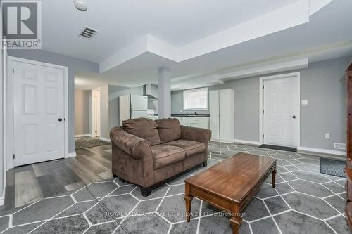 89 Law Drive, Guelph, ON - Indoor Photo Showing Living Room