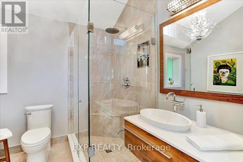 11 Crestwood Drive, Barrie, ON - Indoor Photo Showing Bathroom