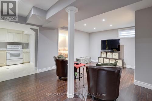 2416 Winthrop Crescent, Mississauga, ON - Indoor Photo Showing Other Room