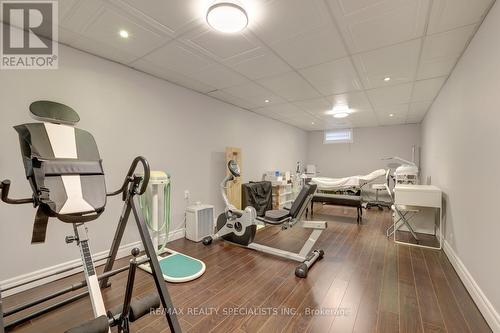 2416 Winthrop Crescent, Mississauga, ON - Indoor Photo Showing Gym Room