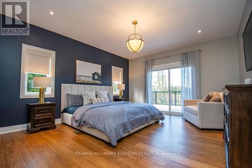 115 Hall Drive, Galway-Cavendish And Harvey, ON - Indoor Photo Showing Bedroom