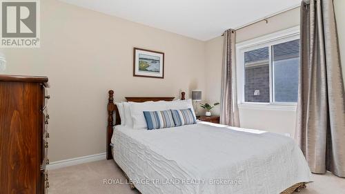 112 Peach Tree Boulevard, St. Thomas, ON - Indoor Photo Showing Bedroom