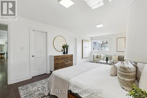 1569 Hwy 6, Hamilton, ON - Indoor Photo Showing Bedroom