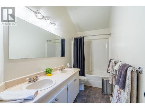 395 Valhalla Road, Prince George, BC - Indoor Photo Showing Bathroom