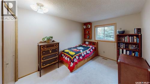 858 Dorothy Street, Regina, SK - Indoor Photo Showing Bedroom